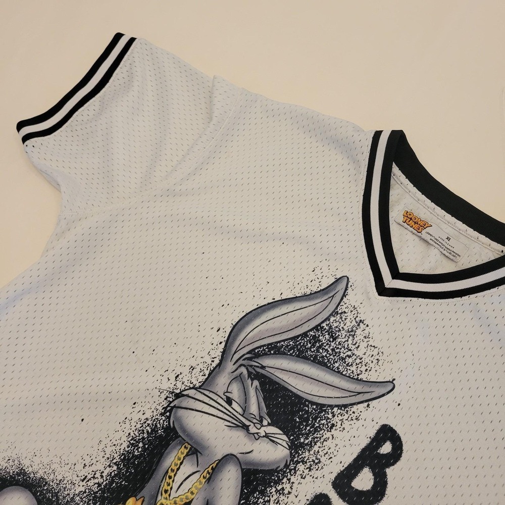 Freeze Max Men's Looney Tunes Bugs Bunny Shooting Jersey XL Read